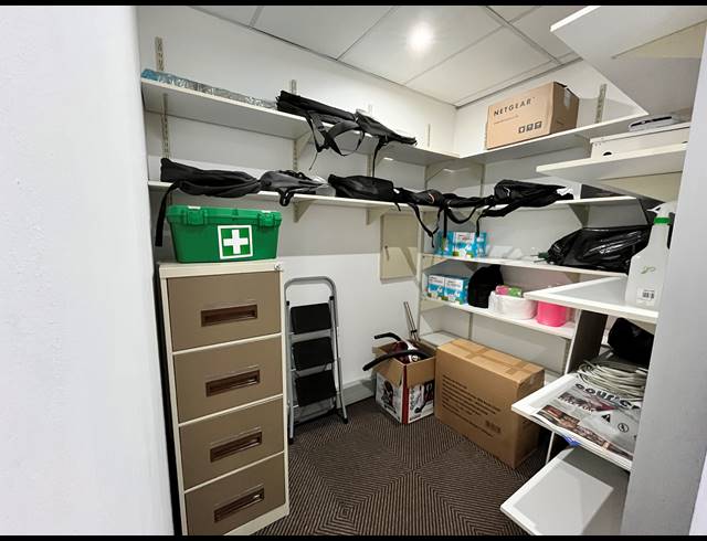 269M² OFFICE FOR SALE IN BALLITO DISTRICT